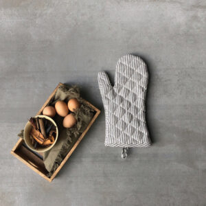 Linen Oven Mitts –  Stripes  – Black/White, Set of 2